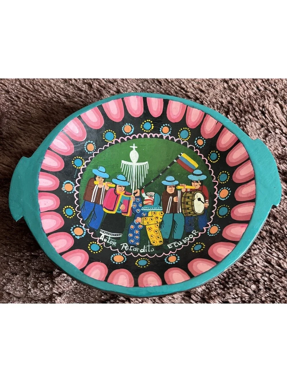VINTAGE ECUADORIAN FOLK ART! Hand Painted Wooden Bowl Autor Ricardita